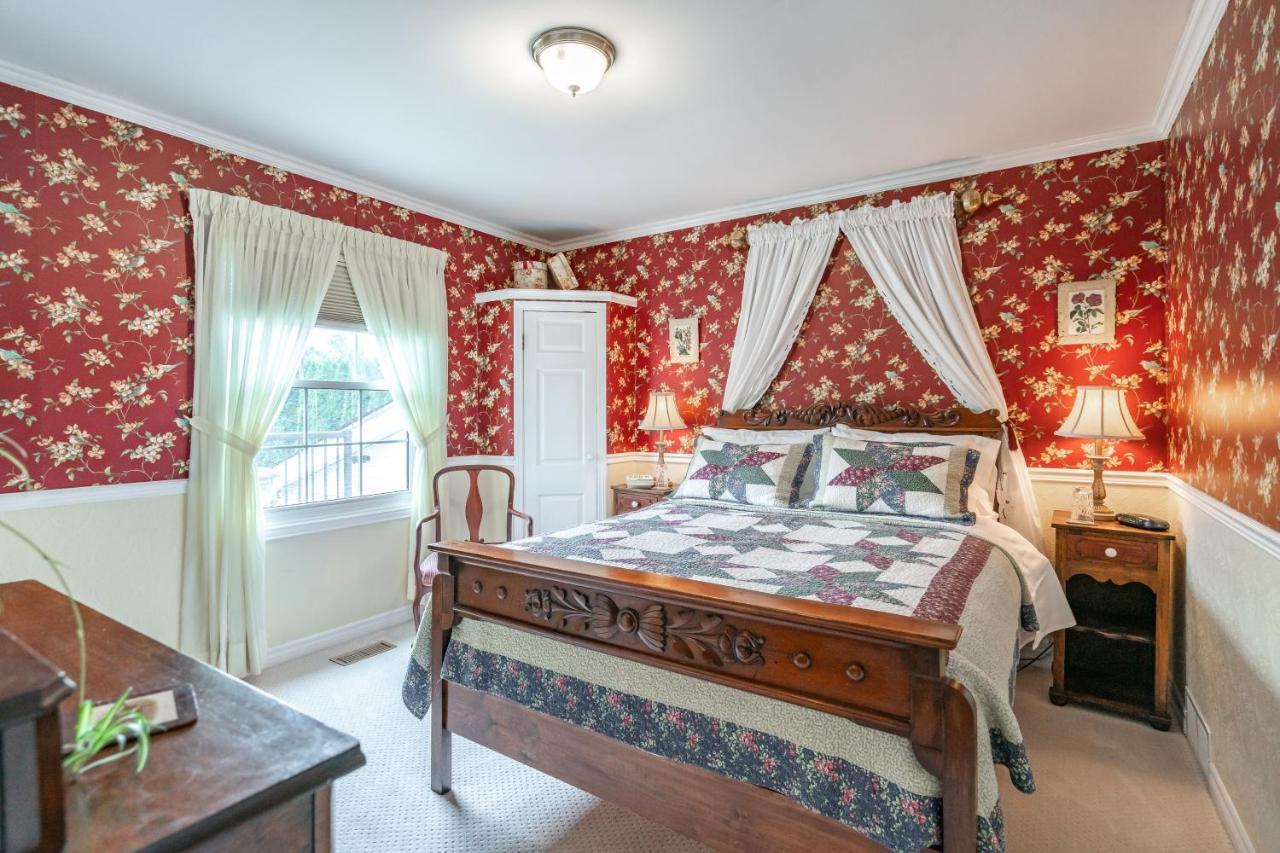 Abacot Hall Bed & Breakfast 나이아가라온더레이크 외부 사진
